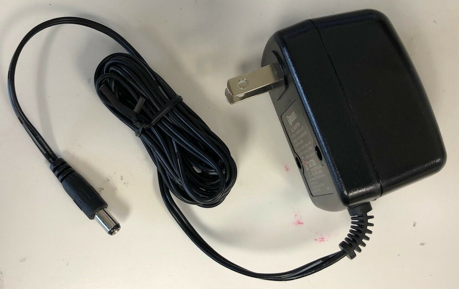 *Brand NEW* Gigaware YJ02-U0900700A 40-288 9V AC 700mA AC DC Adapter POWER SUPPLY